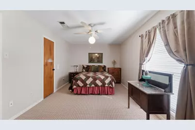 120 Hickory Street, Huntsville, TX 77320 - Photo 24
