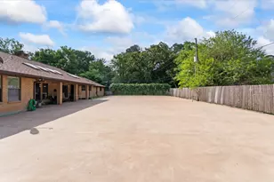 120 Hickory St, Huntsville, TX 77320 - Photo 8