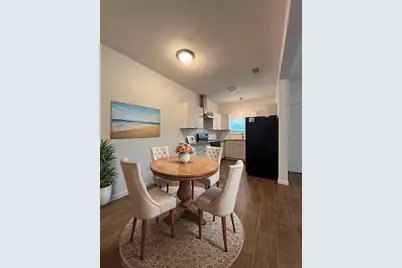 9834 Pelsey St Unit B Street, Houston, TX 77029 - Photo 6