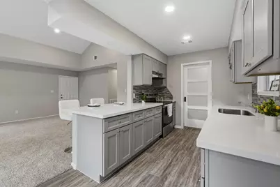 17318 Broken Back Drive, Crosby, TX 77532 - Photo 8