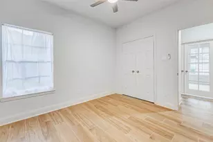 1918 Supplejack Ct, Sugar Land, TX 77479 - Photo 16