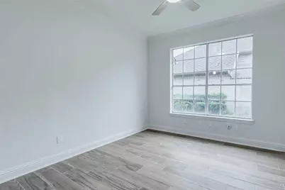 1918 Supplejack Court, Sugar Land, TX 77479 - Photo 18