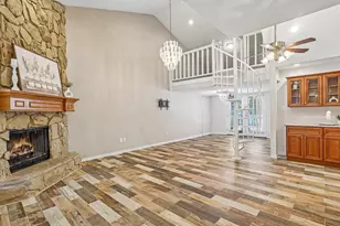 1109 Winding Way Dr, Friendswood, TX 77546 - Photo 2