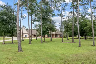 9155 Grizzly Dr, Kountze, TX 75979 - Photo 2