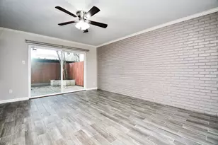 13074 Trail Hollow Dr, Houston, TX 77079 - Photo 14