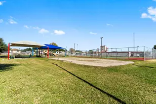 1010 Willow W Dr, Houston, TX 77073 - Photo 36