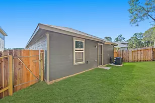 12319 McCrorey Trails Court, Conroe, TX 77303 - Photo 18