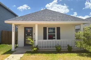 16594 Colleen Pl, Conroe, TX 77306 - Photo 2