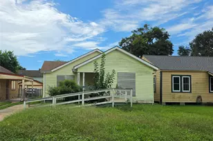 5011 Ave N 1/2, Galveston, TX 77551 - Photo 1