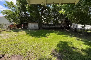 7206 Avenue B, Houston, TX 77011 - Photo 8