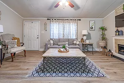 111 Samantha Lane, Huntsville, TX 77340 - Photo 6