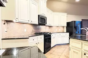 27926 Barberry Banks Ln, Fulshear, TX 77441 - Photo 8