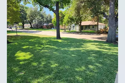 5834 Clendenin Avenue, Dallas, TX 75228 - Photo 2