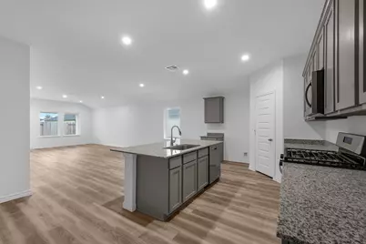 5650 Spoonbill, Orange, TX 77632 - Photo 4