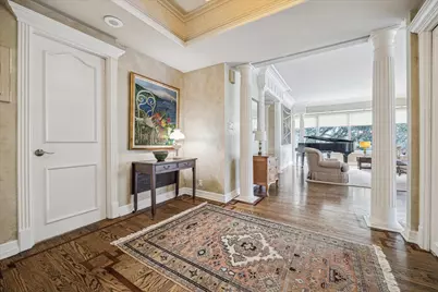 101 Westcott Street #202, Houston, TX 77007 - Photo 4