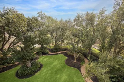 101 Westcott Street #202, Houston, TX 77007 - Photo 2