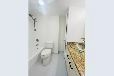 3525 Sage Road #201, Houston, TX 77056 - Photo 12