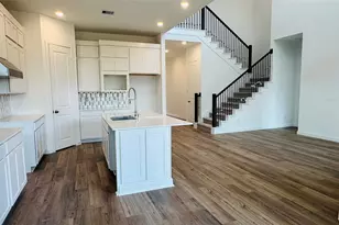 4407 Eagle Pass Dr, Rosenberg, TX 77469 - Photo 2