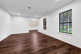 302 Bayou View Dr, Seabrook, TX 77586 - Photo 8