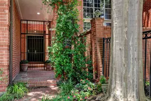 4904 Yoakum Blvd, Houston, TX 77006 - Photo 2