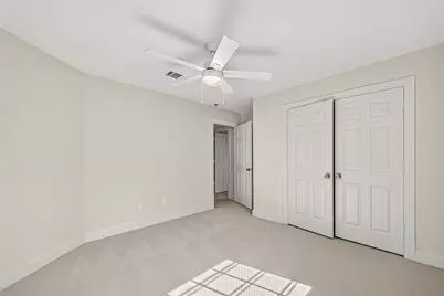 218 Magnolia Grove Lane, Houston, TX 77049 - Photo 32