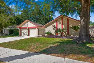 2627 Brown Hill Dr, Spring, TX 77373 - Photo 2