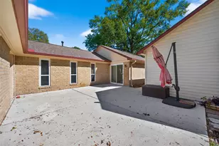 2627 Brown Hill Dr, Spring, TX 77373 - Photo 6