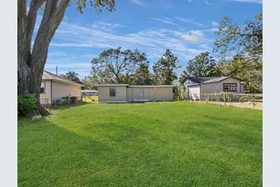 741 Vine Street, Clute, TX 77531 - Photo 12