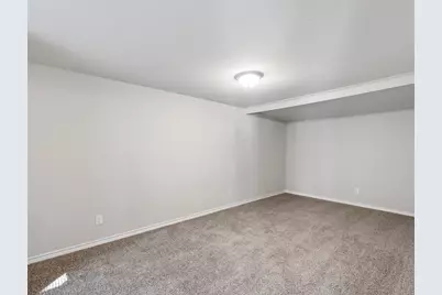 741 Vine Street, Clute, TX 77531 - Photo 6