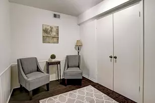 351 N Post Oak Ln, Houston, TX 77024 - Photo 14