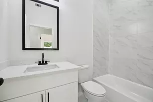 301 Cartersville St, Houston, TX 77029 - Photo 18