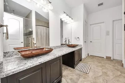 146 Carson Court, Houston, TX 77004 - Photo 24