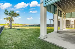 312 Seagrass, Gilchrist, TX 77617 - Photo 40