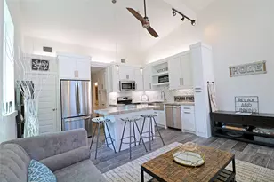 2310 McDuffie St, Houston, TX 77019 - Photo 4