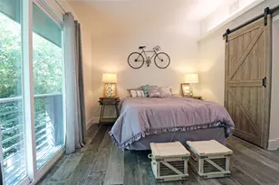 2310 McDuffie St, Houston, TX 77019 - Photo 14