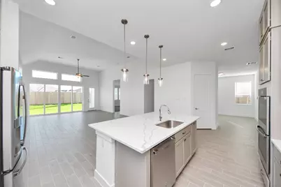 9606 Chateau Hill, Manvel, TX 77578 - Photo 4