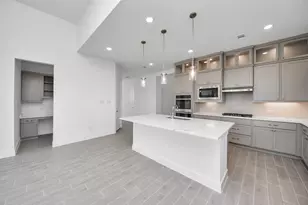 9606 Chateau Hill, Manvel, TX 77578 - Photo 6