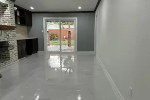 7718 Breezeway St, Houston, TX 77040 - Photo 12