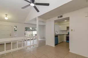 12906 Leader St, Houston, TX 77072 - Photo 10