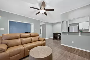 2001 Bering Dr, Houston, TX 77057 - Photo 6