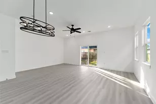 4516 Galesburg St, Houston, TX 77051 - Photo 6