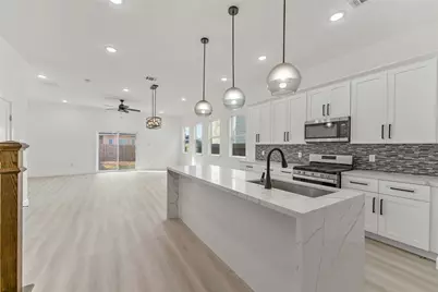 4516 Galesburg Street #B, Houston, TX 77051 - Photo 10