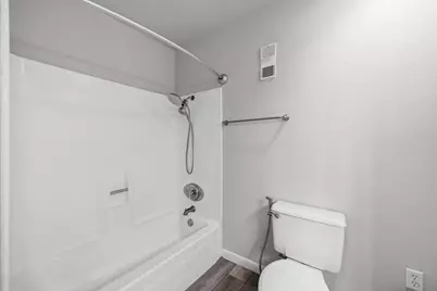 10152 Longmont Drive #38/10, Houston, TX 77042 - Photo 28