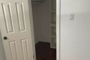 1701 Upland Dr, Houston, TX 77043 - Photo 4