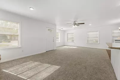 729 E 41st Street, Houston, TX 77022 - Photo 6