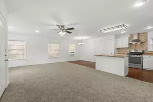 729 E 41st St, Houston, TX 77022 - Photo 12