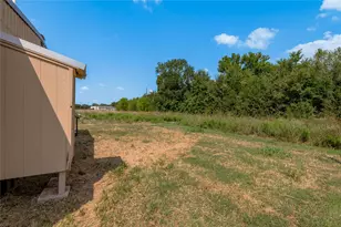 136 S Johnnie St, Trinity, TX 75862 - Photo 18