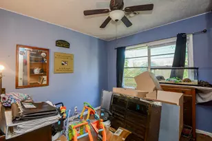 315 Greenwood Dr, Hitchcock, TX 77563 - Photo 10