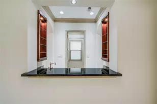 5346 Val Verde St, Houston, TX 77056 - Photo 14