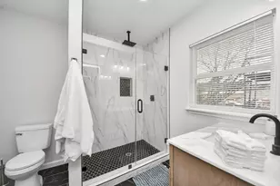 2811 Winbern St, Houston, TX 77004 - Photo 36